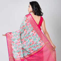 Intricate Leaves Harmony