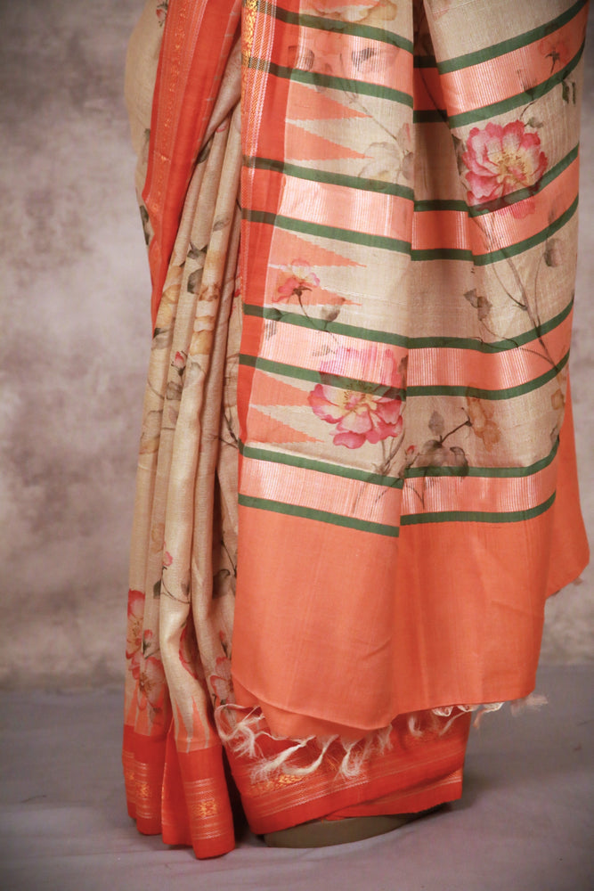 Crimson Peatals In The Wild