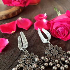 Antique Intricacy Jewel